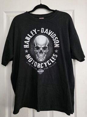 Wild Prairie Harley-Davidson Black Short Sleeve Skull Motorcycle Tee